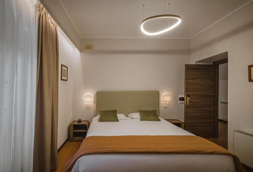 غرفة قياسية, Villa Montegranelli