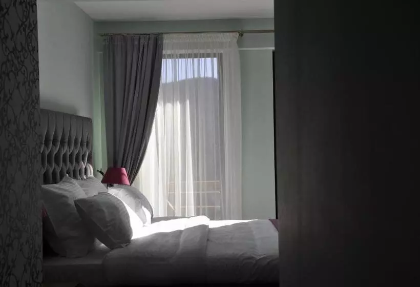 スイート, Paj Hotelul Retreat & Spa