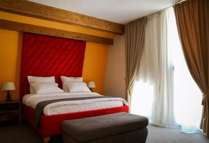 スイート, Paj Hotelul Retreat & Spa