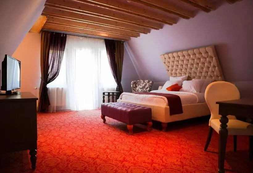 スイート, Paj Hotelul Retreat & Spa