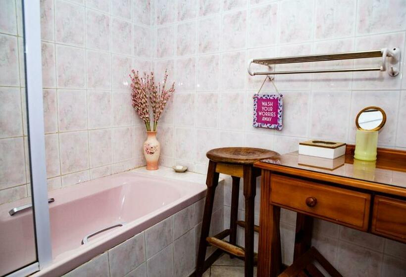 חדר דלוקס, Woodpecker Guesthouse