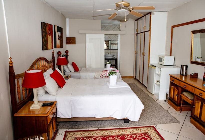 חדר משפחתי, Woodpecker Guesthouse