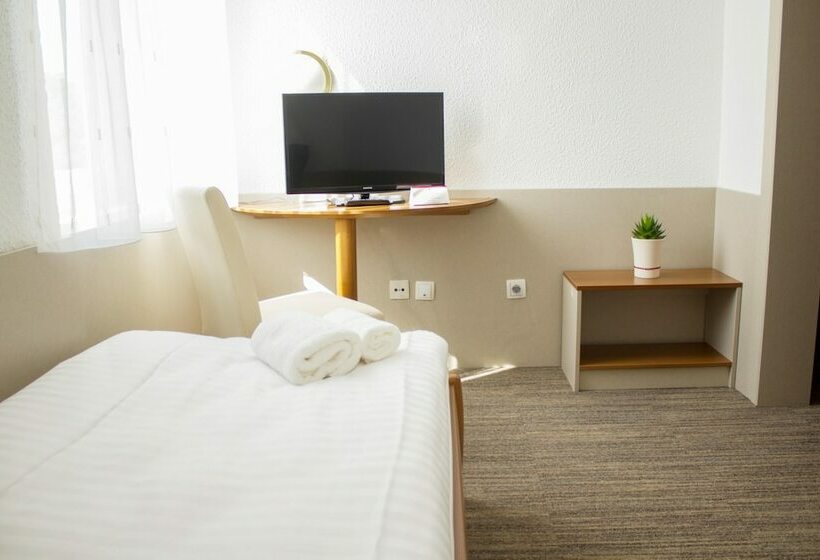 اتاق اکونومی یک تخته, Celeia