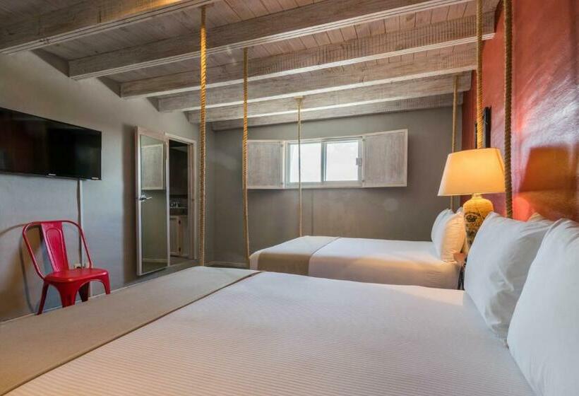 Quarto Quádruplo Deluxe, Damiana Boutique