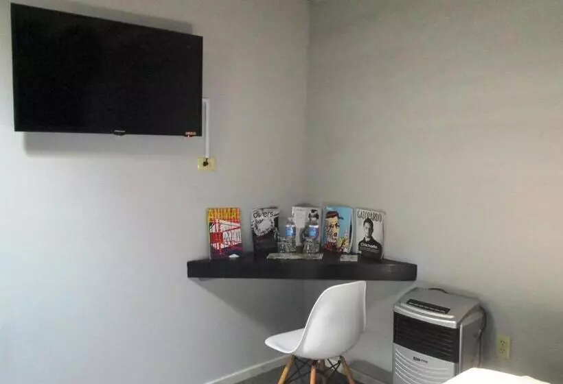 اتاق لوکس, Damiana Boutique