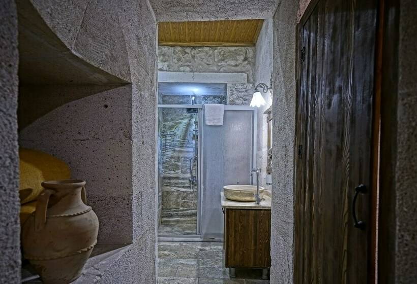 اتاق استاندارد, Emit Cave