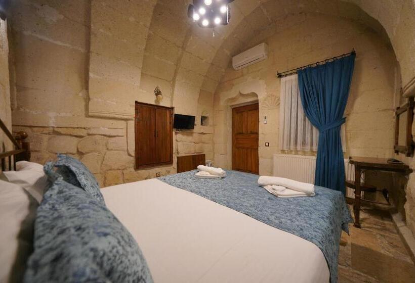 اتاق استاندارد سه نفره, Emit Cave