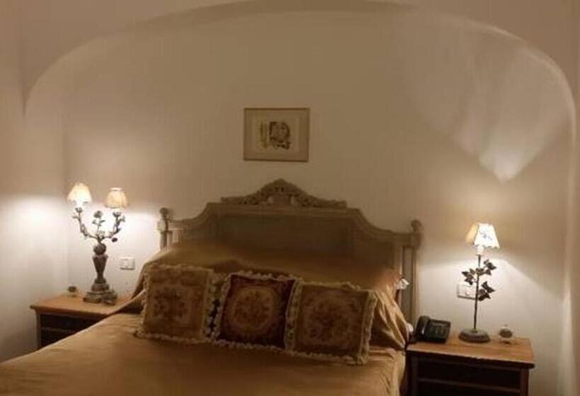 اتاق استاندارد یک نفره, Grand Boutique