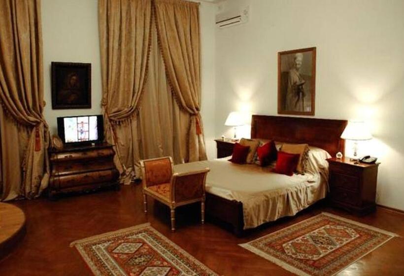 اتاق لوکس با تخت بزرگ, Grand Boutique