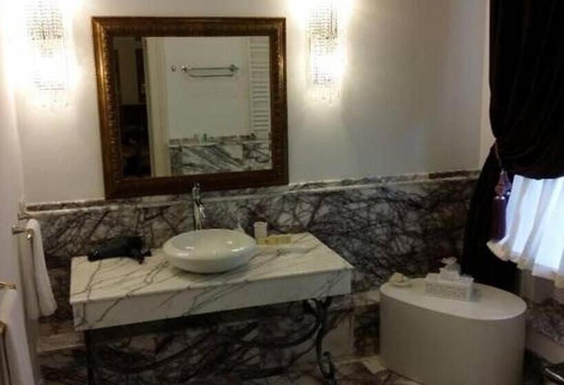 اتاق لوکس با تخت بزرگ, Grand Boutique