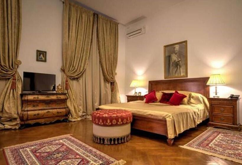 اتاق لوکس با تخت بزرگ, Grand Boutique