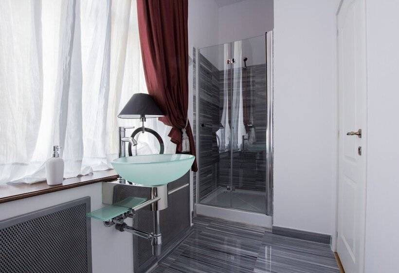 اتاق استاندارد یک نفره, Grand Boutique