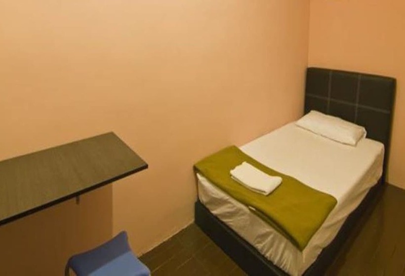 חדר סטנדרד יחיד חדר אמבטיה משותף, Guest Inn Muntri