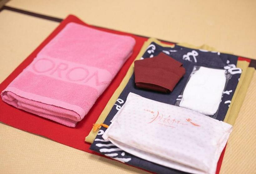 Quarto superior, Hagoromo