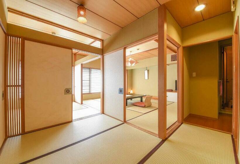 Quarto superior, Hagoromo