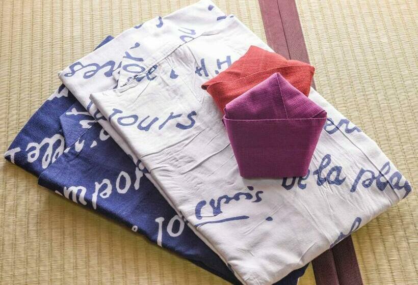 Quarto superior, Hagoromo