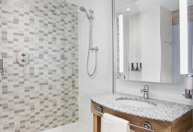 חדר סטנדרט, Hampton by Hilton Glasgow Central