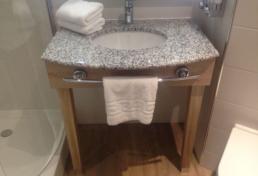 חדר סטנדרט, Hampton by Hilton Glasgow Central