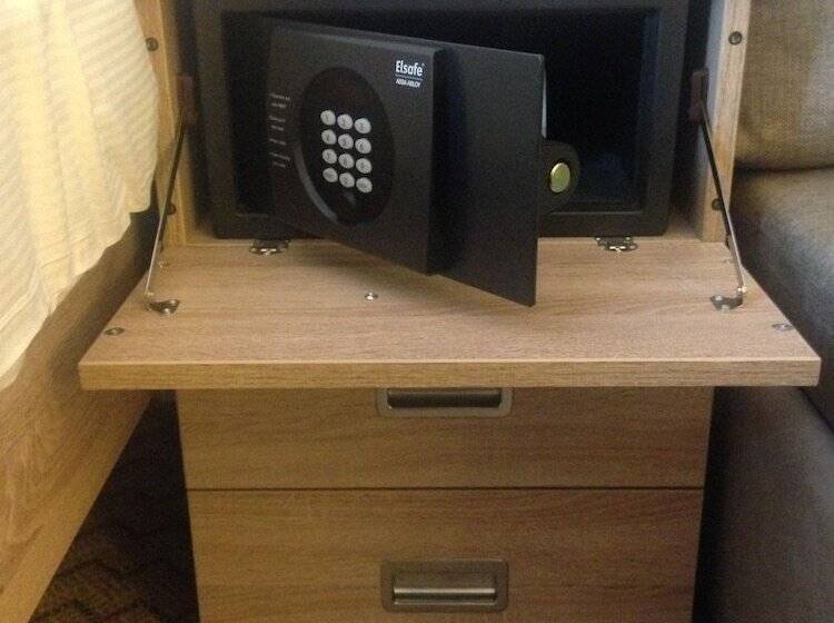 Номер Стандарт, Hampton by Hilton Glasgow Central