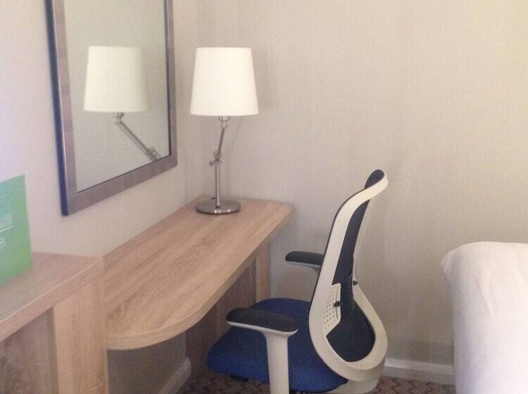 חדר סטנדרט, Hampton by Hilton Glasgow Central