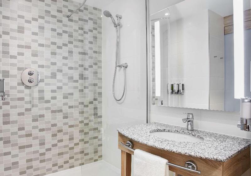 חדר סטנדרט, Hampton by Hilton Glasgow Central