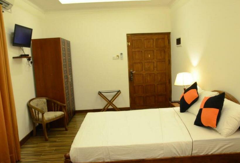 Deluxe Zimmer, Heaven Seven Kandy