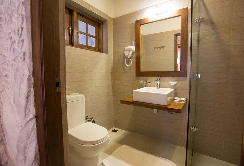 Deluxe Zimmer, Heaven Seven Kandy