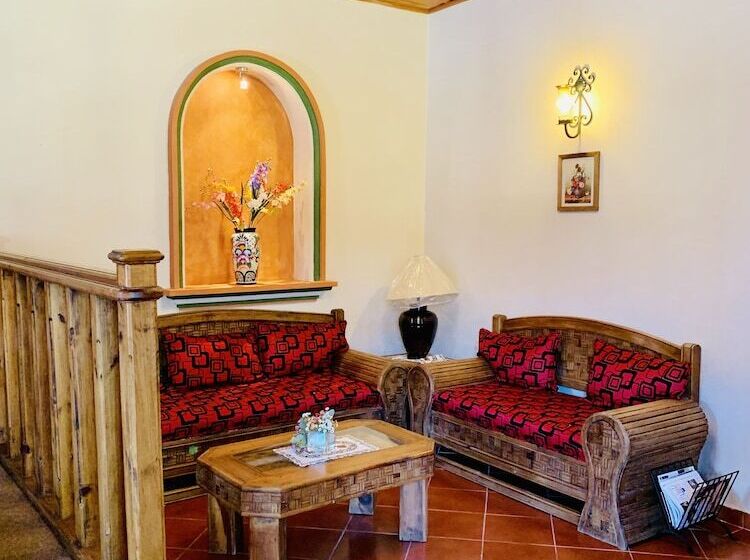 Люкс, La Casa De Mamá