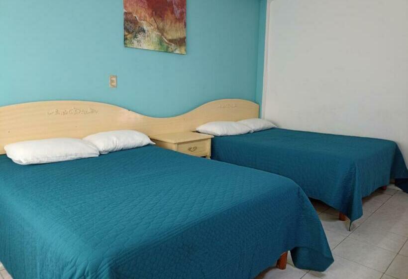 חדר סטנדרט לארבעה, San Carlos