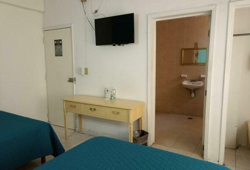 חדר סטנדרט לארבעה, San Carlos