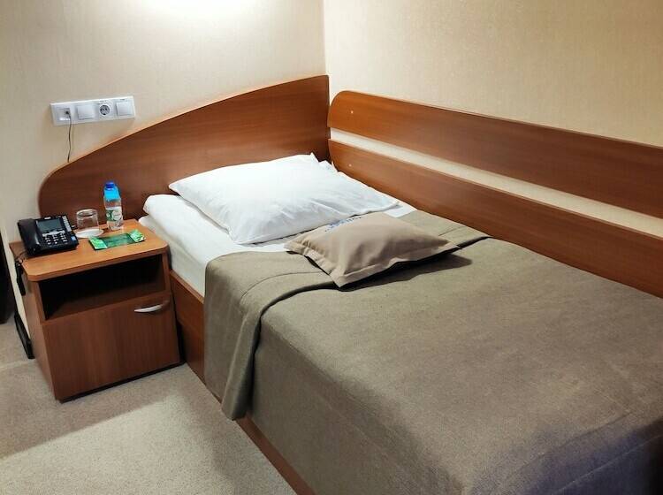 غرفة قياسية فردية, Saransk