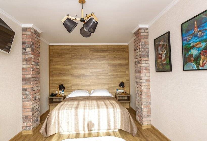 غرفة سوبيريور, Saransk