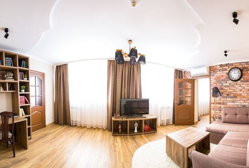 غرفة سوبيريور, Saransk