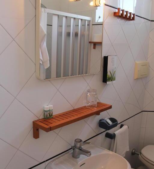 Comfort room with balcony, Villa Cecilia