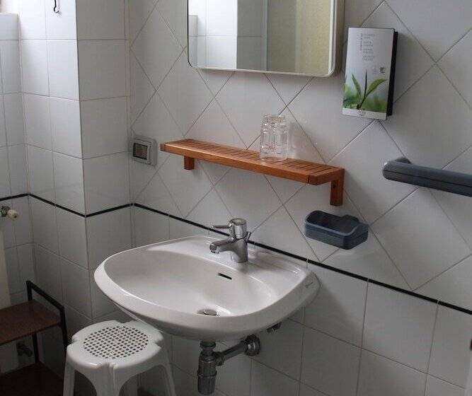 Comfort room with balcony, Villa Cecilia