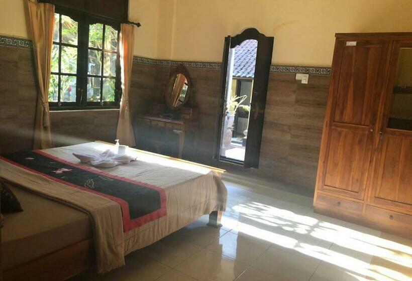 Camera Standard, Depa House