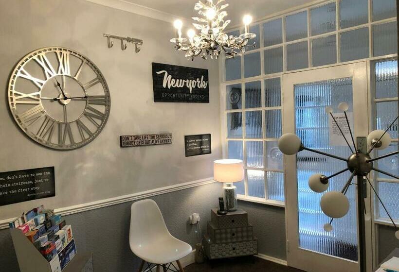 غرفة عائلية, The Georgian Guesthouse