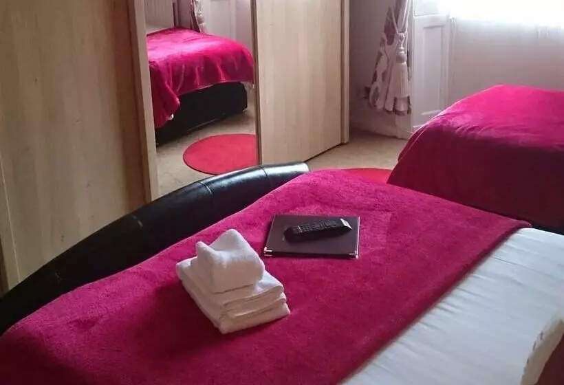 スタンダードトリプルルーム, The Georgian Guesthouse