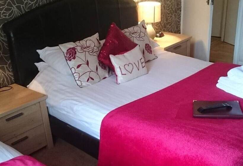 غرفة قياسية ثلاثية, The Georgian Guesthouse