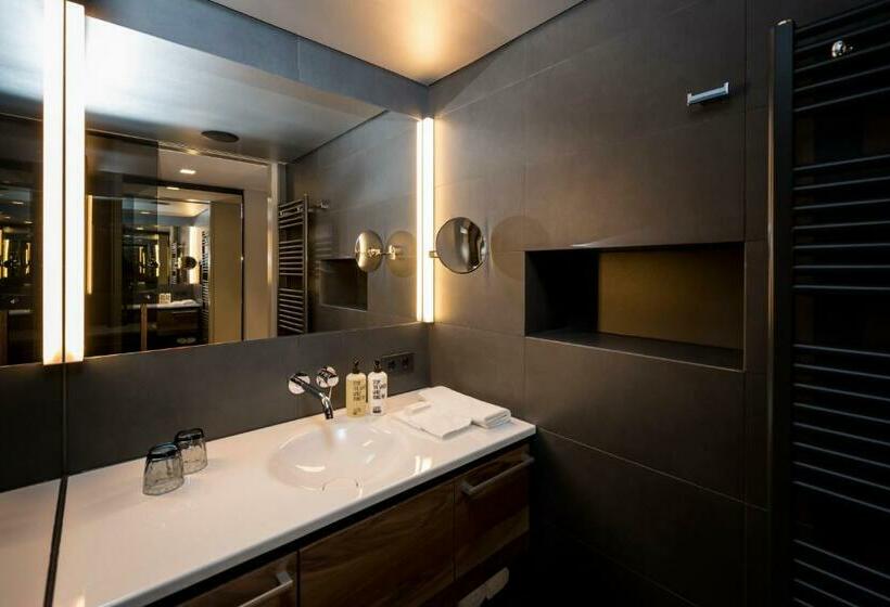 带大床的高级房间, Stadthotel Brunner