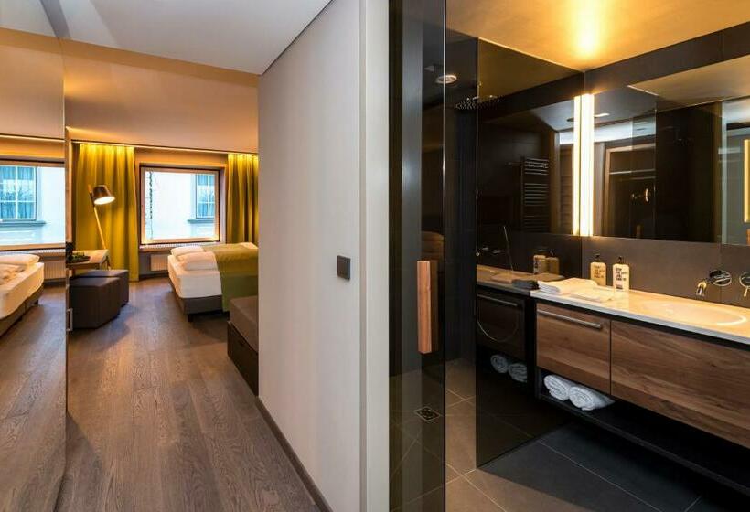 带大床的高级房间, Stadthotel Brunner