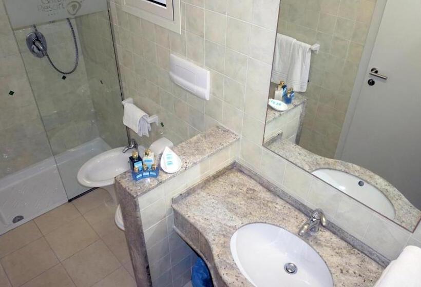 اتاق استاندارد با چشمانداز دریا, Gattarella Family Resort Standard Half Board à Buffet