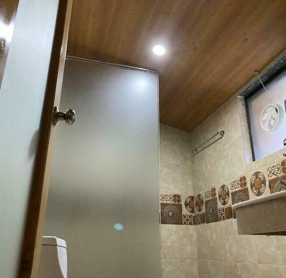 اتاق استاندارد, Apex Le Yurt Skardu