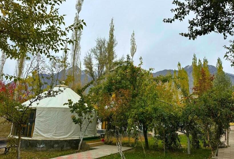 اتاق استاندارد, Apex Le Yurt Skardu
