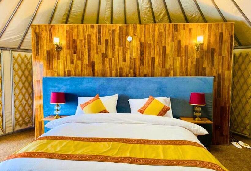 اتاق لوکس, Apex Le Yurt Skardu