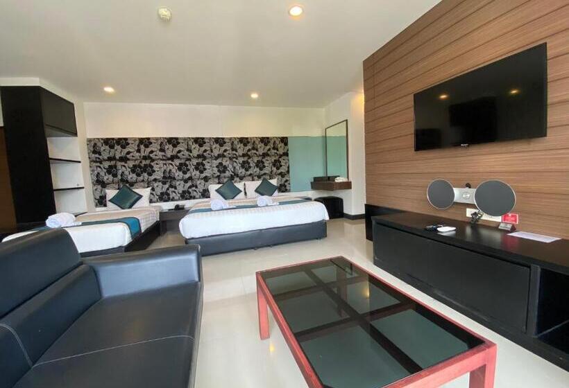 סוויטת ג'וניור עם מרפסת, Le Vernissage By Goad Avadhess Hospitality