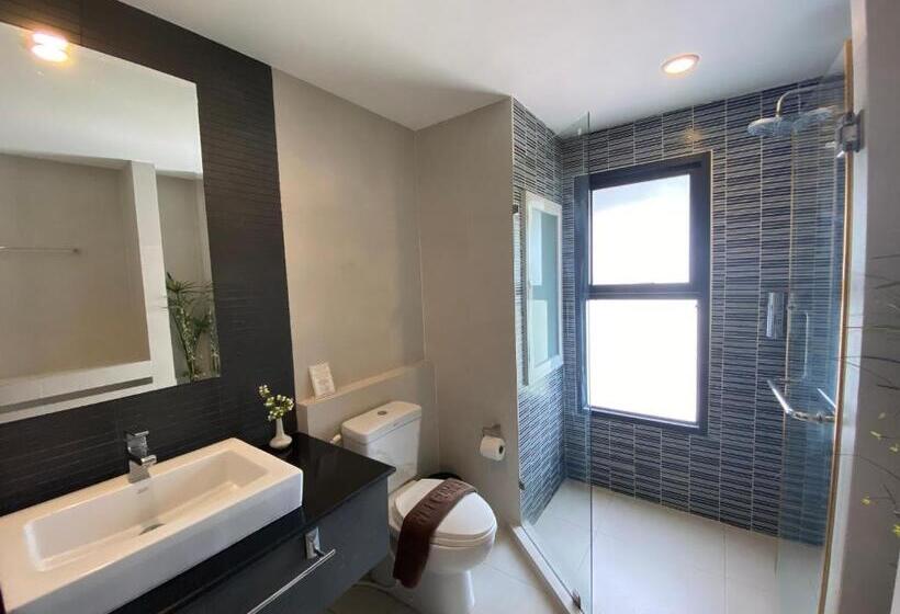 סוויטת ג'וניור עם מרפסת, Le Vernissage By Goad Avadhess Hospitality