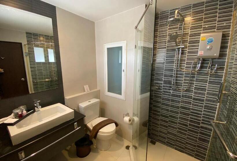 חדר סטנדרט לשלושה עם טרסה, Le Vernissage By Goad Avadhess Hospitality