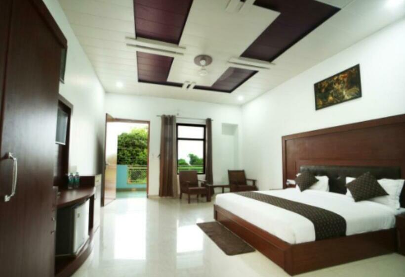 Номер Deluxe Кровать Кинг, Kuyal Corbett Resort