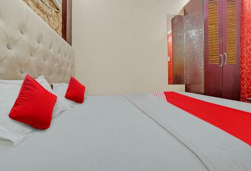 Трехместный Номер Классика, Flagship The Hangout Residency Inn